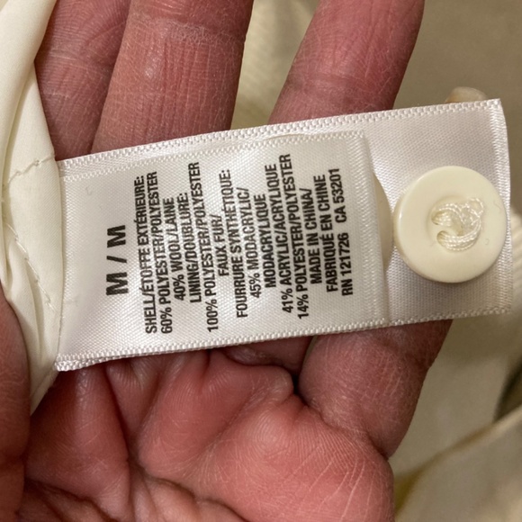 NWT Aeropostale Fur Trimmed Hooded Wool Jacket, size M, Ivory - Picture 9 of 12